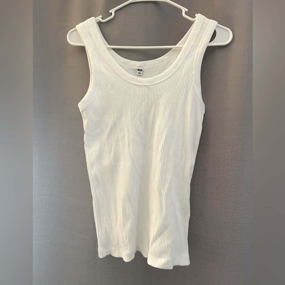 White ribbed tank top